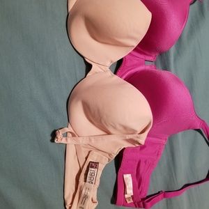 2 VS bras